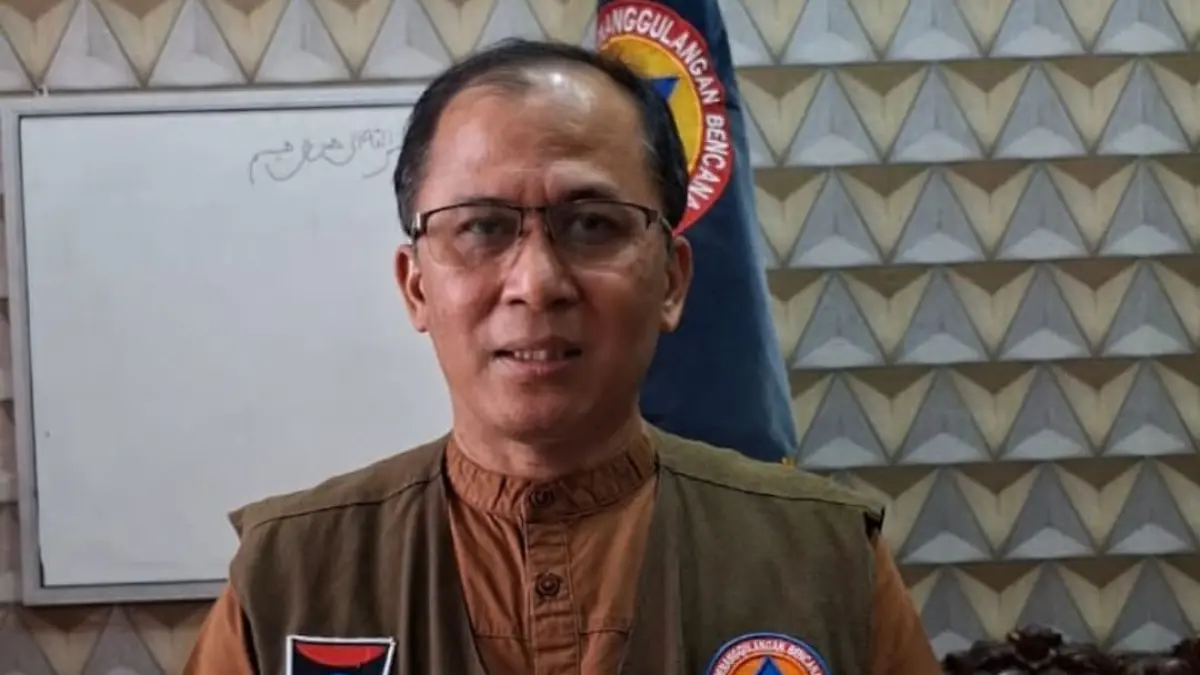 Kepala Pelaksana (Kalaksa) BPBD Kota Padang, Hendri Zulviton, meminta nelayan menunda aktivitas melaut selama tiga hari ke depan demi keselamatan.(Foto: Diskominfo)