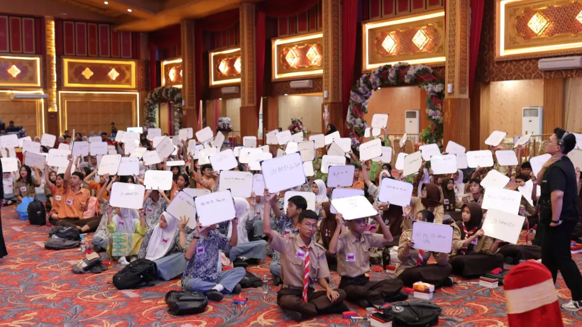 Puncak Hari Indonesia Menabung (HIM) Sumatera Barat 2026 dihadiri lebih dari 500 peserta dari unsur industri jasa keuangan, instansi pemerintah, OPD, guru, dan pelajar dari berbagai daerah di Sumbar.