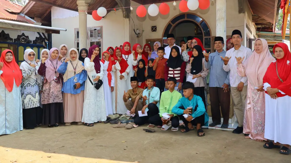 Sebanyak 55 anak yatim mengikuti Jumat Berkah Berbagi warga Koto Panjang Dalam, memperkuat kepedulian sosial dan gotong royong saat HUT RI.