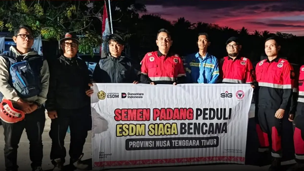 Tim Semen Padang Peduli menjalankan misi kemanusiaan selama kurang lebih satu minggu untuk membantu penanganan bencana di Manggarai Timur, NTT.