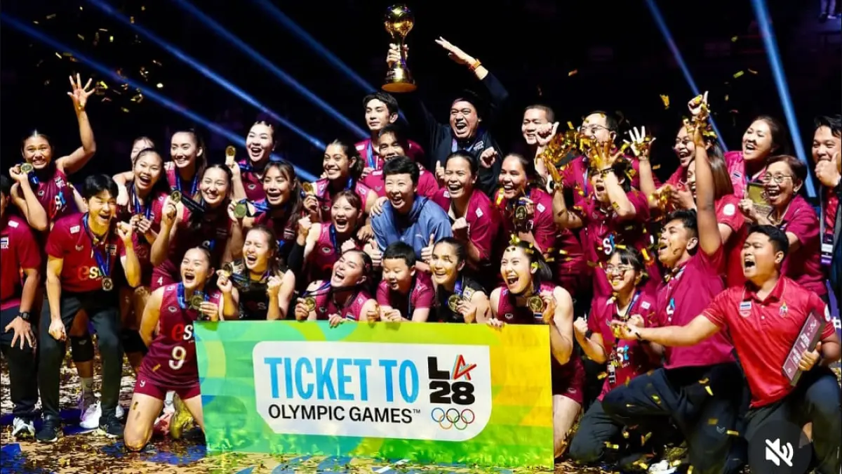 Timnas voli putri Thailand merayakan gelar juara Asia 2026 dan tiket Olimpiade Los Angeles 2028 usai mengalahkan China. (Foto: Instagram @thailandvolleyballassociation)