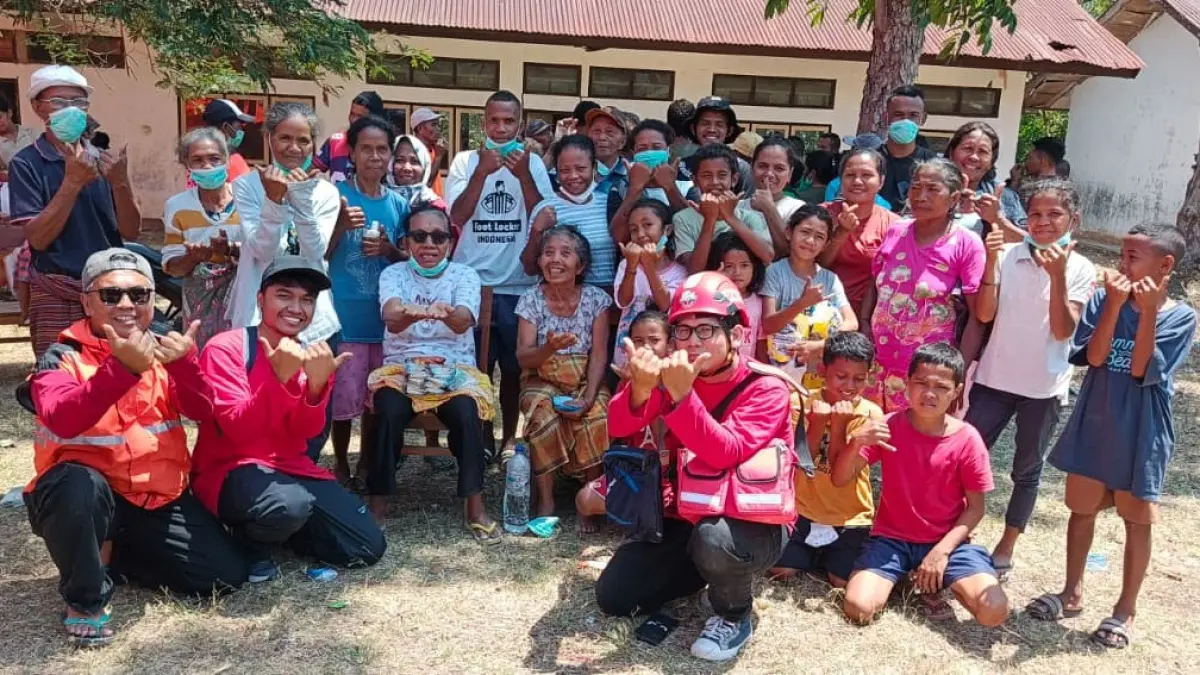 Tim Semen Padang Peduli menggelar trauma healing bagi warga terdampak gempa NTT sebagai bagian dari misi kemanusiaan dan pemulihan psikologis.