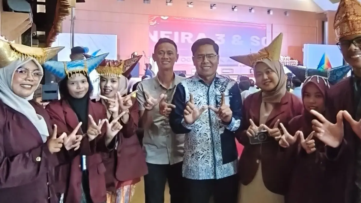 Enam mahasiswa UIN Imam Bonjol Padang membawa gagasan bisnis kuliner dan pertanian Sumatera Barat dalam NEIRA Competition 3 di Yogyakarta. (Foto: Humas)