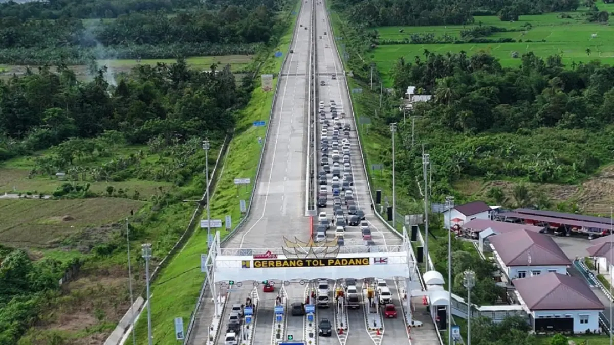 Tarif Tol Padang-Sicincin diskon 10 persen, Golongan I Rp45.500, Golongan II dan III Rp68.000, serta Golongan IV dan V Rp90.500. (Foto: Hutama Karya)