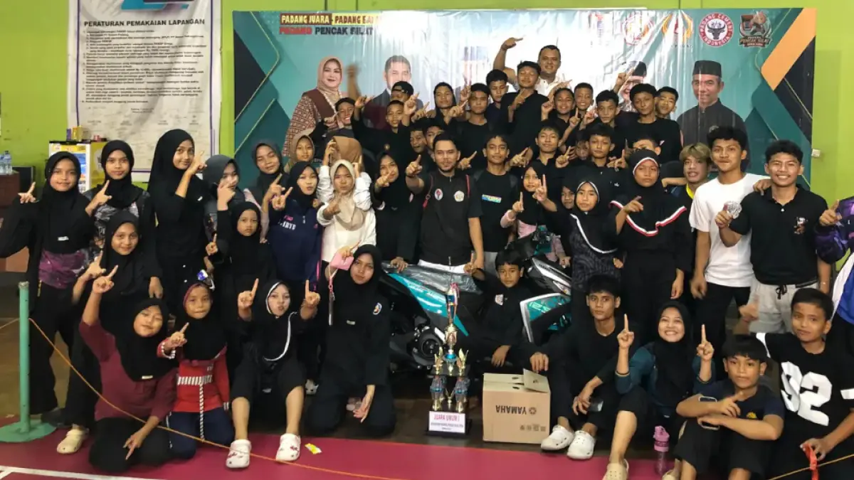 Sakato Semen Padang meraih 25 emas dan juara umum Padang Pencak Silat Open 2026, setelah bersaing dengan ratusan pesilat Kota Padang, Sabtu (5/9/2026).