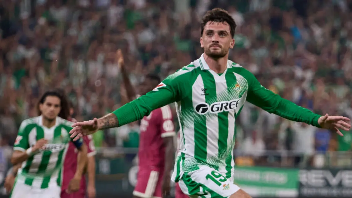Troy Parrott mencetak gol pertamanya untuk Real Betis saat menumbangkan Real Madrid 1-0 pada pekan keempat LaLiga 2026/2027. (Foto: X @RealBetis_en)