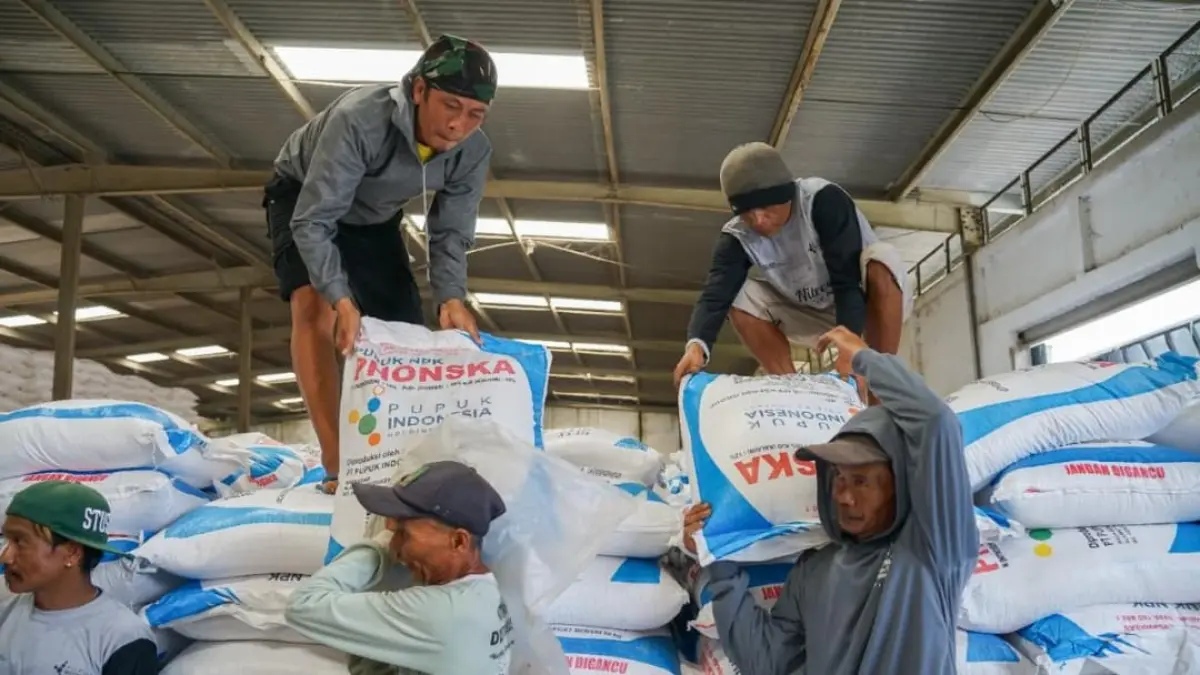 Berdasarkan ketentuan terbaru, jumlah petani yang dapat diwakilkan dalam satu kali penebusan dibatasi maksimal 20 NIK, dari sebelumnya 30 NIK.(Foto: Corcom PI)
