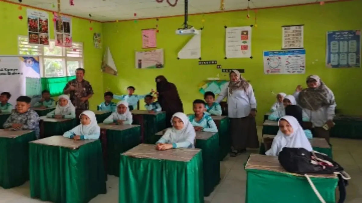 UMCB memperkuat karakter sehat siswa SDN 03 Batu Balang melalui program Trias UKS. (Foto: Humas)