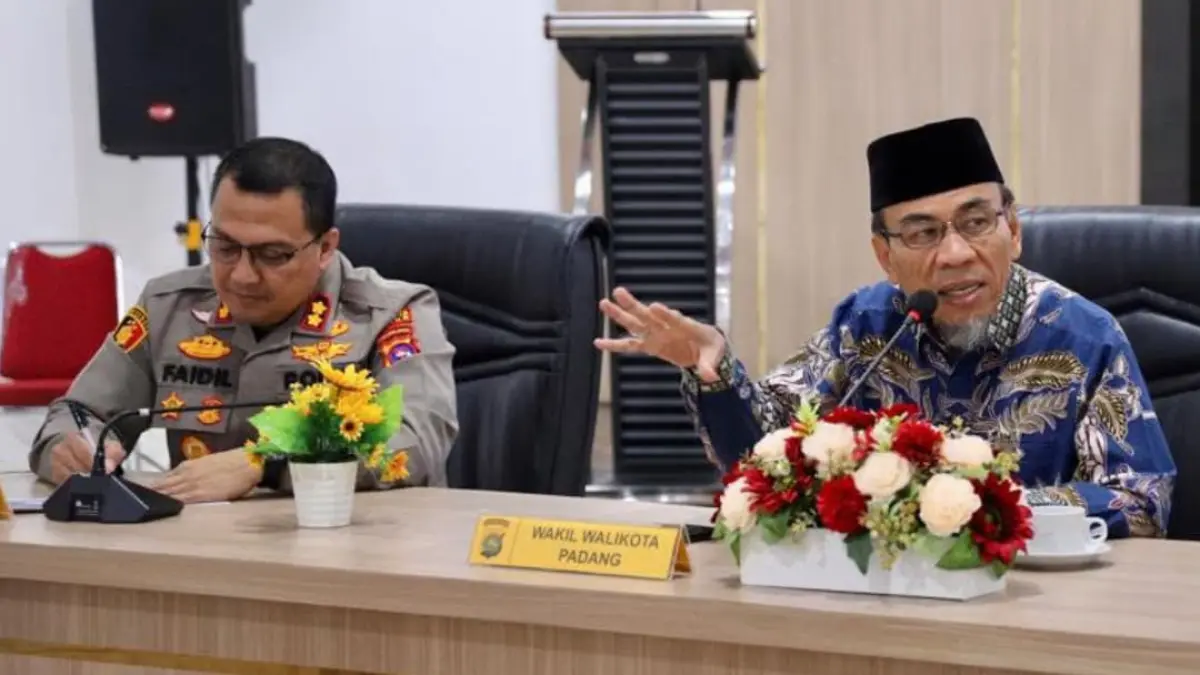 Wawako Maigus Nasir pimpin Rakor Tim Kewaspadaan Dini Pemerintah Daerah Kota Padang di Aula Tuah Sakato Mapolresta Padang, Kamis (10/9/2026). (Foto: Diskominfo)
