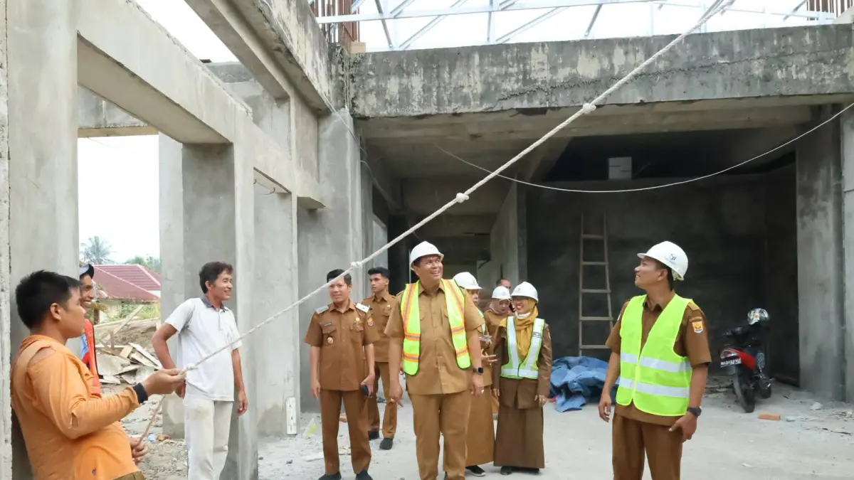 Pemko Pariaman menargetkan RSUD dr. Sadikin rampung 2027 dengan dukungan Rp50 miliar dari pemerintah pusat untuk mempercepat pembangunan dan layanan kesehatan masyarakat.