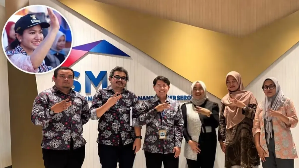 Pemkab Dharmasraya menerima CSR Rp1,225 miliar dari PT SMF untuk pembangunan 30 rumah deret di Pasar Lama, Pulau Punjung.