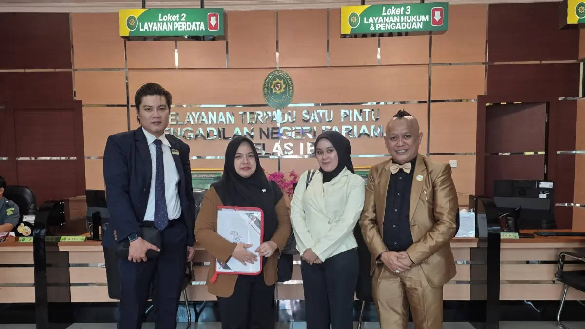 Kantor Hukum Liberty yang dipimpin Dr (HC) Mukti Ali Kusmayadi Putra SH MH atau Boy London (kanan) mengajukan praperadilan di PN Pariaman dengan Nomor Perkara 7/Pid.Pra/2026/PN.Pmn, 15 September 2026.