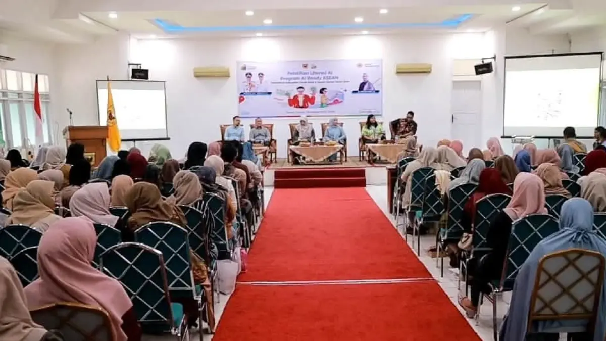 Pelatihan Literasi AI Program AI Ready ASEAN tersebut digelar di Aula Kantor Bupati Tanahdatar, Sabtu (19/9/2026).