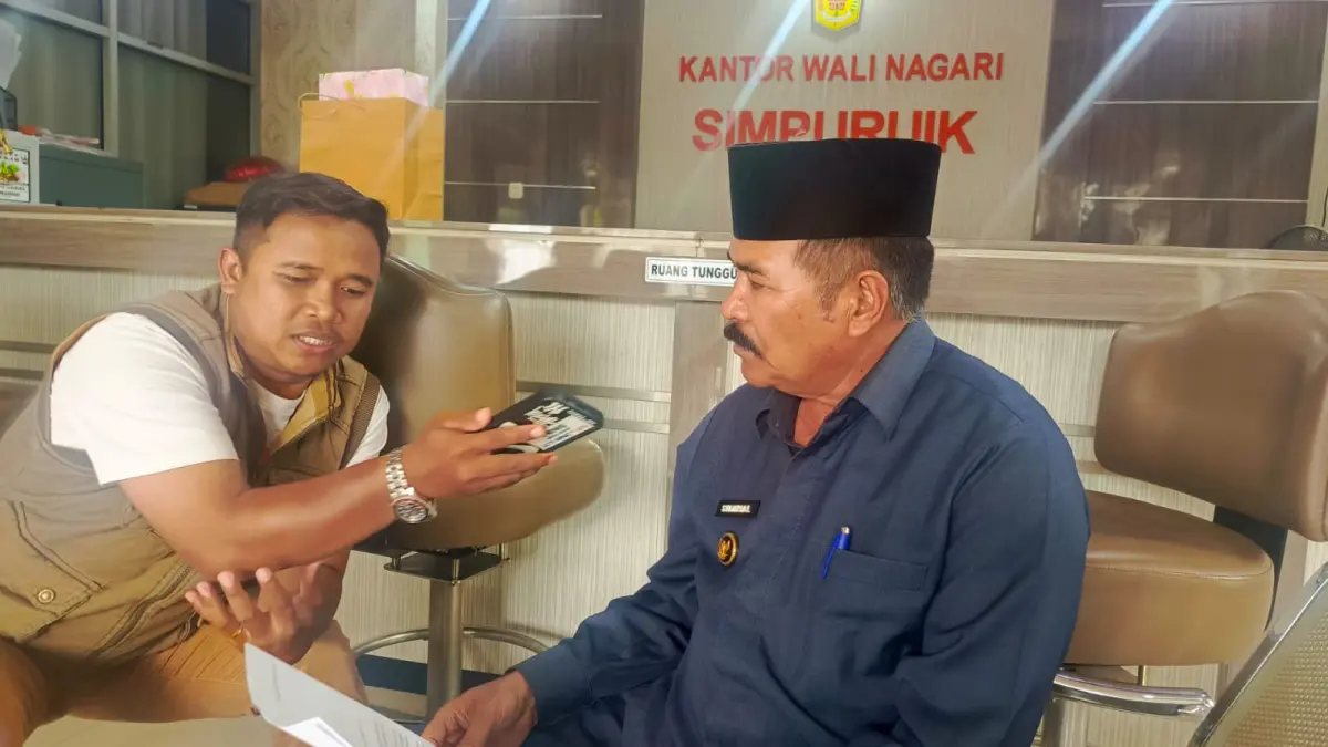 Wali Nagari Simpuruik Syahrial menjelaskan kondisi KDMPS Nagari Simpuruik yang kini terhenti karena kekosongan kepengurusan.