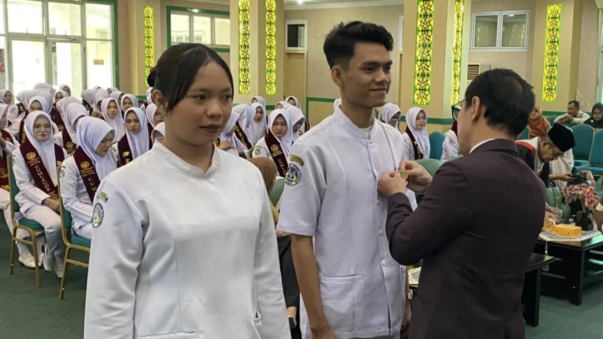 Yudisium dan Pengambilan Sumpah Lulusan Program Studi D-III Keperawatan Tahun 2026 pada Kamis (24/9), di Lantai 4 Aula Fakultas Ilmu Pendidikan UNP. (Foto: KKPS UNP)