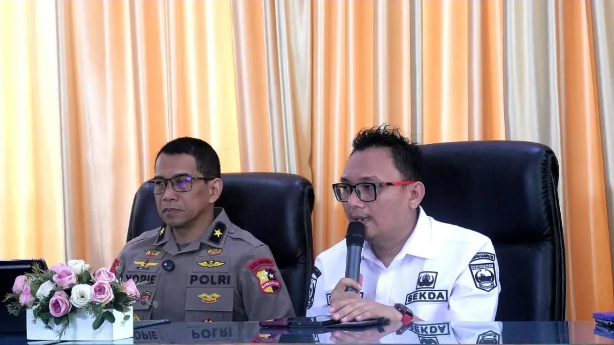 Satgas Percepatan Rehabilitasi dan Rekonstruksi Pascabencana meninjau Jembatan Batang Lampang dan ruas jalan MAN Kajai-Timbo Abu.