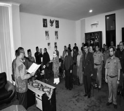 Wali Kota Payakumbuh Riza Falepi melantik para pejabat di lingkungan Pemko Payakumbuh, Selasa (31/3). (IST)