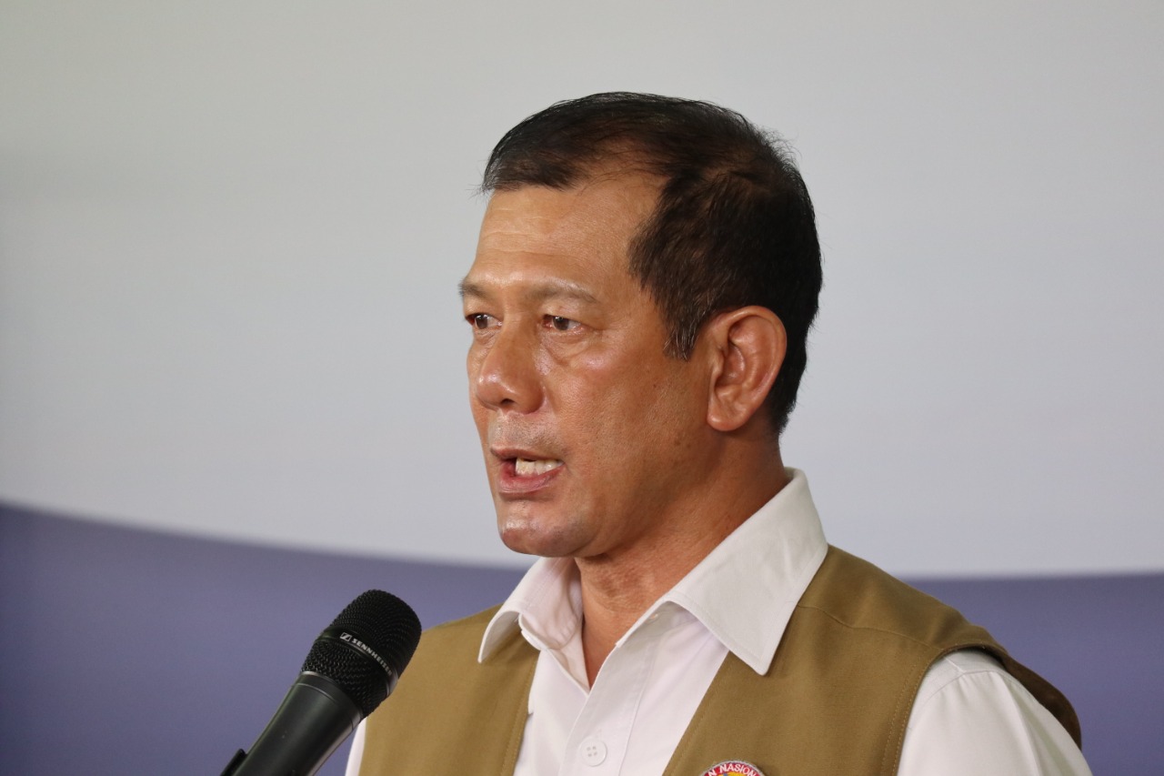 Ketua Gugus Tugas Doni Monardo memberikan keterangan pers. (Foto: Humas BNPB)