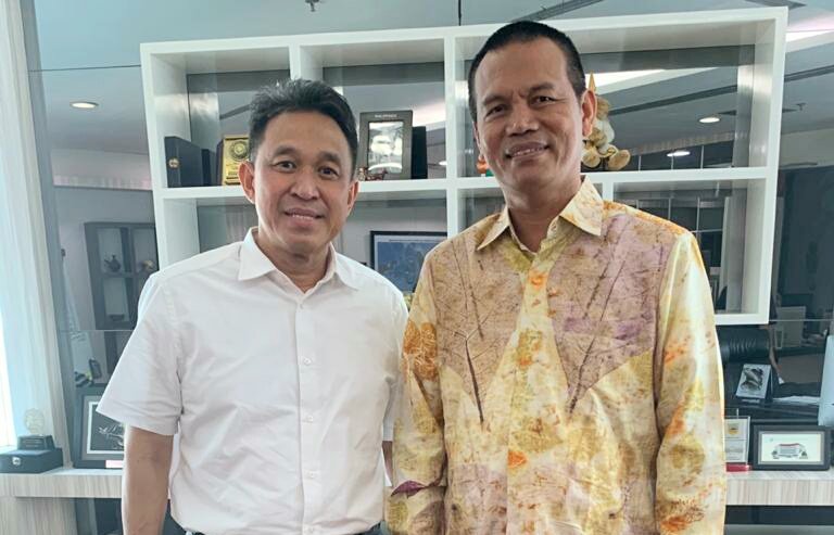 Walikota Pariaman, Genius Umar bertemu Direktur Jenderal Pengelolaan Ruang Laut Kementerian Kelautan dan Perikanan RI. (Foto: IST)