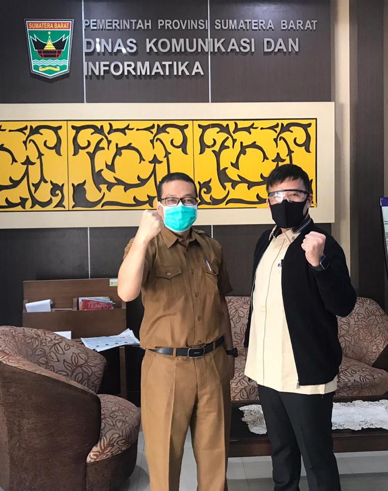Anggota DPD RI Alirman Sori dalam kunjungannya ke Diskominfo Sumbar.