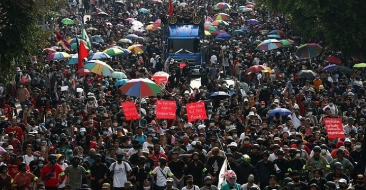 Gelombang demonstrasi massa di Thailand. (net)