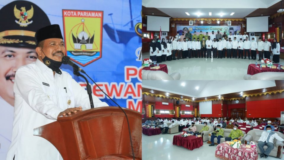 Plt Walikota Pariaman Mardison Mahyudin saat membuka pengukuhan pengurus DMI Kota Pariaman. (Diskominfo Pariaman)