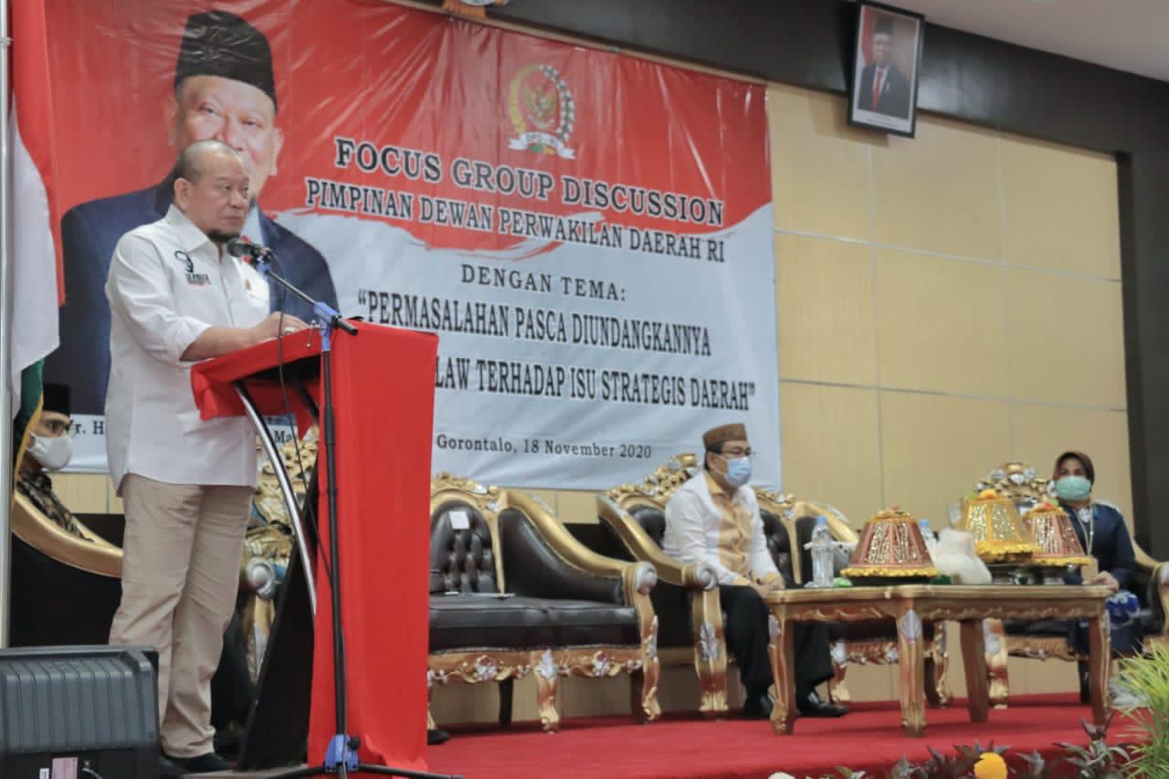 Lanyalla saat membuka FGD dengan tema Implementasi Undang-Undang Cipta Kerja Terhadap Isu Strategis Daerah, Rabu (18/11/2020) pagi. (IST)