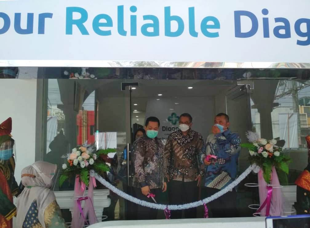 Peresmian Diagnos Laboratorium Padang di Jl Proklamasi 39 Padang, Kamis (19/11/2020).