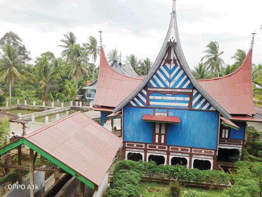 Bangunan Surau Tenggih di Kampung Calau, Nagari Muaro, Kecamatan Sijunjung. (IST)