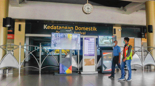 Bandara Internasional Minangkabau (BIM) terlihat sepi, kemarin (6/5). Sejumlah moda transportasi berbau mudik baik darat, laut dan udara sudah tidak beroperasi mulai 6 hingga 17 Mei 2021 sesuai pelarangan mudik dari pamerintah. (IST)