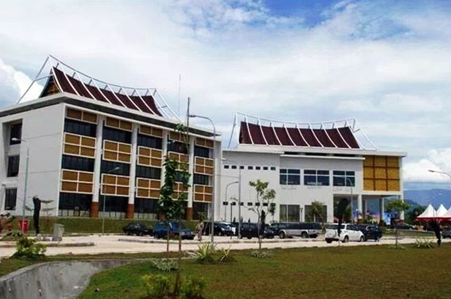 ilustrasi kantor balaikota Padang. (net)