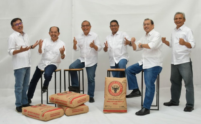 BOC & BOD PT SEMEN PADANG: Khairul Jasmi (Komisaris),  Werry Darta Taifur,(Komisaris), Mohammad Agus Samsudin (Komisaris Utama), Yosviandri (Direktur Utama), Tubagus Muhammad Dharury (Direktur Keuangan), Asri Mukhtar (Direktur Operasi)