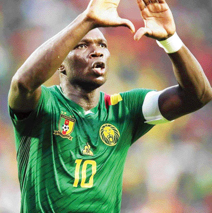 SANG KAPTEN: Misi striker Vincent Aboubakar meloloskan Kamerun ke final Piala Afrika 2021 bakal disaingi oleh bintang Mesir Mohamed Salah dalam duel di Olembe Stadium dini hari (4/2) nanti.(INSTAGRAM CAF_ONLINE)