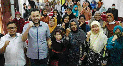 PENGUATAN: Wako Padangpanjang Fadly bersama anggota DPRD Novi Hendri, Kadispangtan dan sejumlah keltan jelang sosialisasi penguatan kelembagaan.(IST)