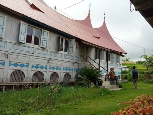 SEJUMLAH Rumah Gadang di Nagari Pariangan dijadikan homestay yang bisa dimanfaatkan oleh pengunjung untuk menginap.(IST)
