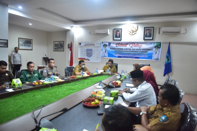 PENCEGAHAN: Wali Kota Sawahlunto, Deri Asta membuka rembuk stunting dan rapat koordinasi TPPS tingkat Kota Sawahlunto, Selasa (20/9).(IST)