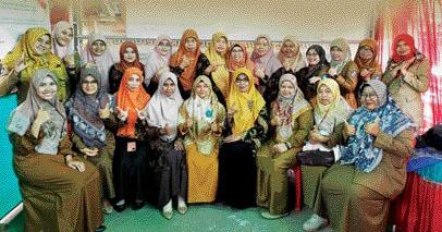 SEMANGAT: Para guru MGMP Bahasa Indonesia Kabupaten Limapuluh Kota bersemangat untuk berbagi ilmu.(IST)