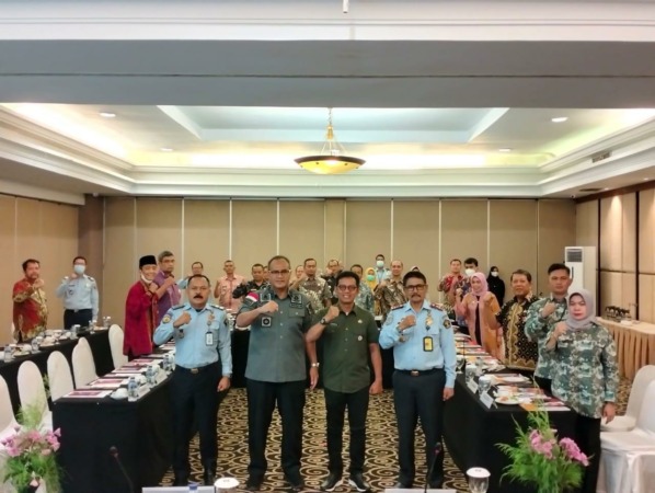 Rapat Tim PORA pada Kamis (8/12) di Pangeran Beach Hotel Padang.(IST)