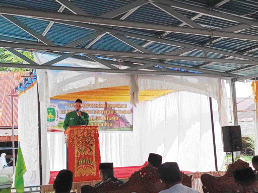 ARAHAN: Ketua Umum DPP Perti, Zulkarnain Kamsya memberikan sambutan saat pembukaan Musda XVII Perti Sumbar di Bumi Pesantren PPMTI Batang Kabuang, Kota Padang, Sabtu (4/3).(DEWI FATIMAH/PADEK)