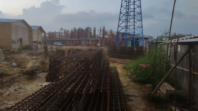 ADA PERSOALAN: Gedung Sport Center yang sedang pengerjaan. Proses percepatan pembangunan ini dianggap dicederai kebijakan Pejabat Pembuat Komitmen (PPK).(IST)