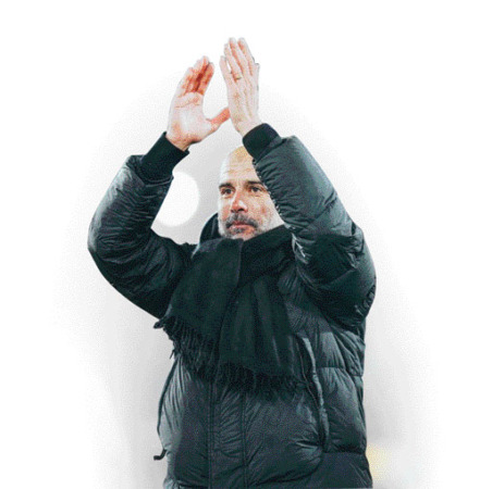 YAKIN : Pelatih Manchester City, Pep Guardiola optimistis anak asuhnya mampu memetik kemenangan saat melawan Bayern Munchen dini hari nanti.(IST)