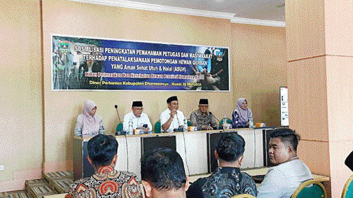 EDUKASI: Sosialisasi memilih dan menentukan hewan kurban yang layak untuk kurban di Aula kantor Bupati Dharmasraya, Kamis (25/5).(IST)