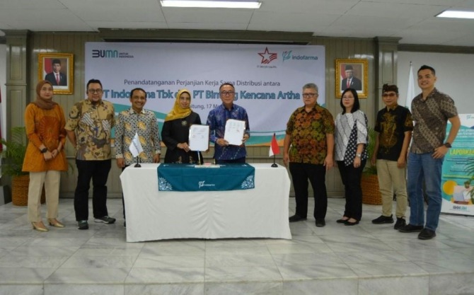 KERJA SAMA: Penandatangan kerja sama penjualan & distribusi produk Indofarma dengan Bintang Kencana Artha untuk memperkuat lini bisnis manufaktur Biofarma Group, Rabu (17/5)