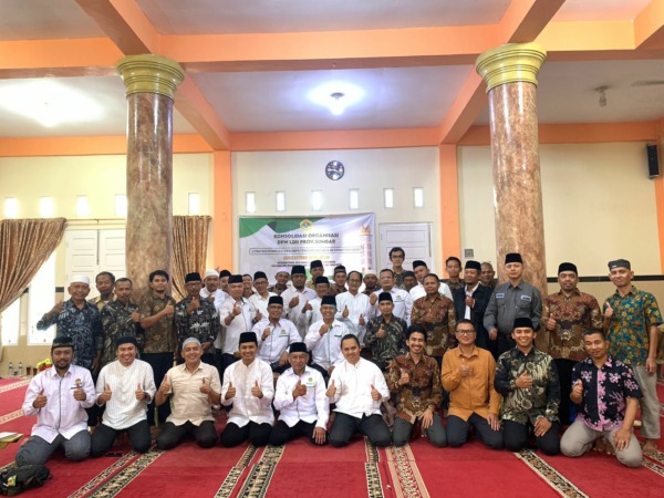 KOMPAK: DPW LDII Sumbar menggelar konsolidasi dalam melakukan penguatan program kerja, Minggu (28/5).(IST)