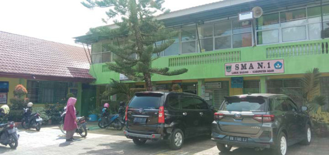 INOVATIF: Kampus SMAN 1 Lubukbasung yang kian hari terus berbenah.(IST)