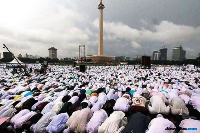 Tugu Monas di Gambir, Jakarta.