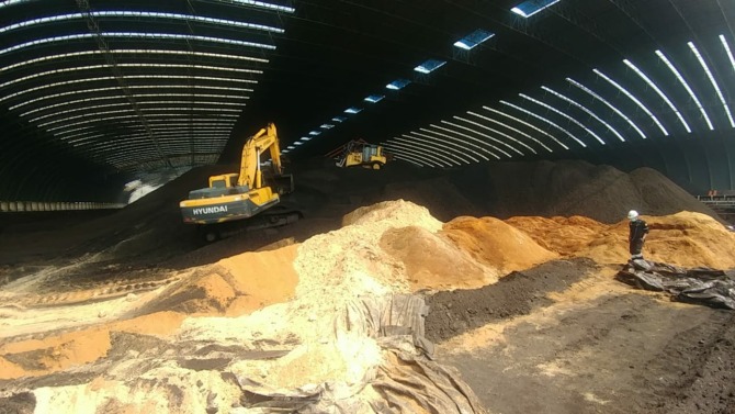 PLN Nusantara Power menggunakan biomassa sawdust yang umumnya berasal dari limbah furniture untuk digunakan sebagai bahan bakar substitusi batu bara pada beberapa pembangkit listrik tenaga uap (PLTU), antara lain PLTU Paiton, PLTU Rembang, dan PLTU Tanjun