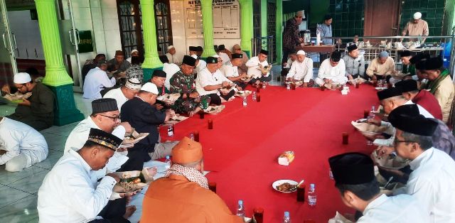 Kegiatan Safari Subuh Arafah yang dilakukan Kodam I/BB di Masjid Al Muslimun,  Jalan Pertiwi no 94 Medan Tembung, Ahad (16/7/2023).