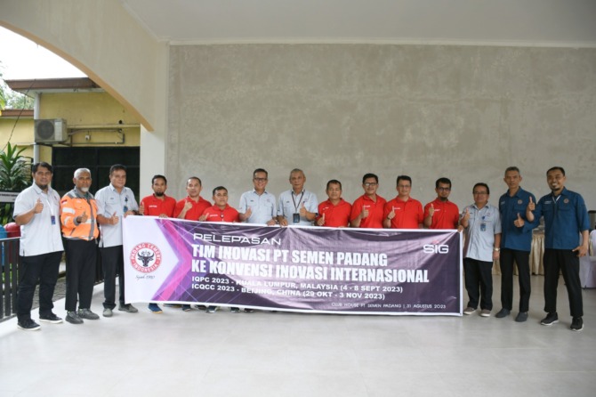 Dua tim inovasi dari PT Semen Padang yakni tim Bonus Liner dan tim Bridge dikirim ke ajang IQPC 2023 di Kualalumpur, dan ICQCC di Beijing. Foto: Hendra Riko Virnando/Humas PTSP