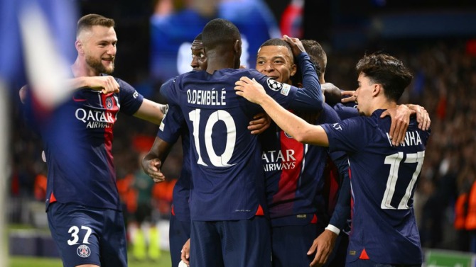 Pemain Paris Saint-Germain (PSG) merayakan kemenangan saat menjamu AC Milan di Stadion:Parc des Princes, Kamis (26/10/2023) dini hari WIB. (Foto:PSG.fr)